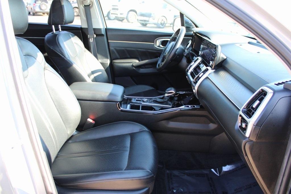 used 2023 Kia Sorento car, priced at $23,905