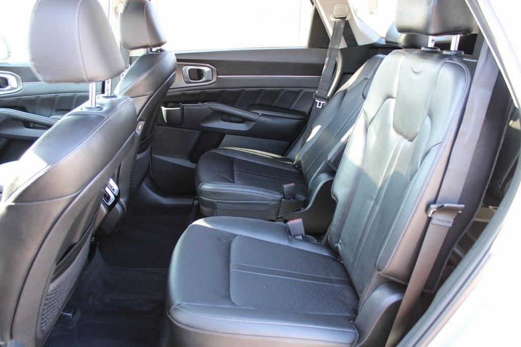 used 2023 Kia Sorento car, priced at $23,905