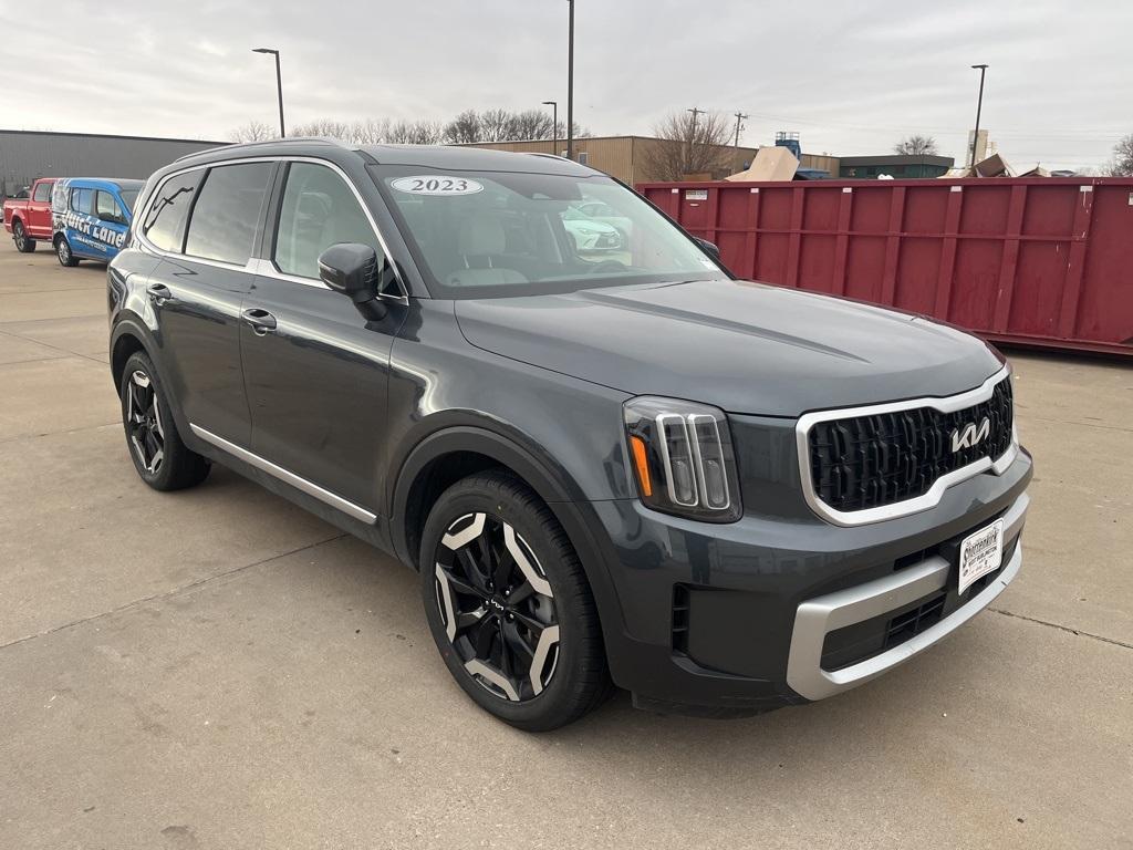 used 2023 Kia Telluride car, priced at $34,800
