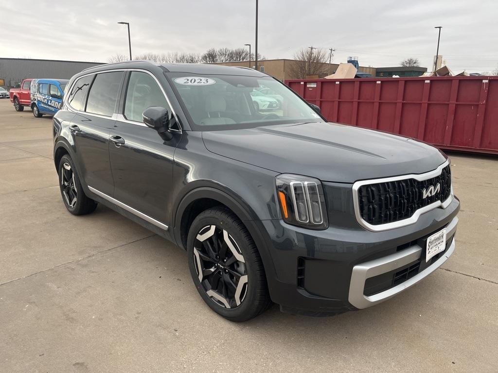 used 2023 Kia Telluride car, priced at $34,800