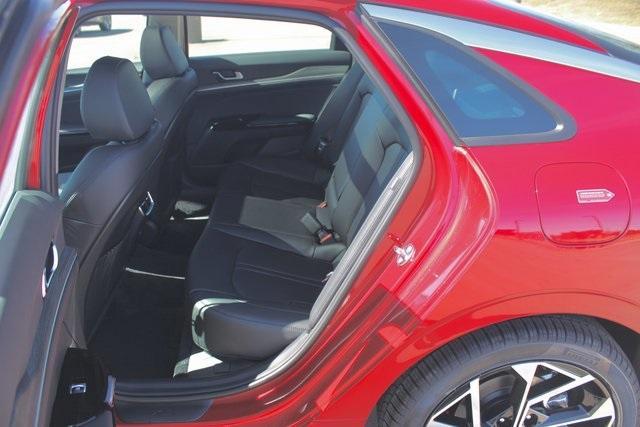 new 2025 Kia K5 car, priced at $36,325