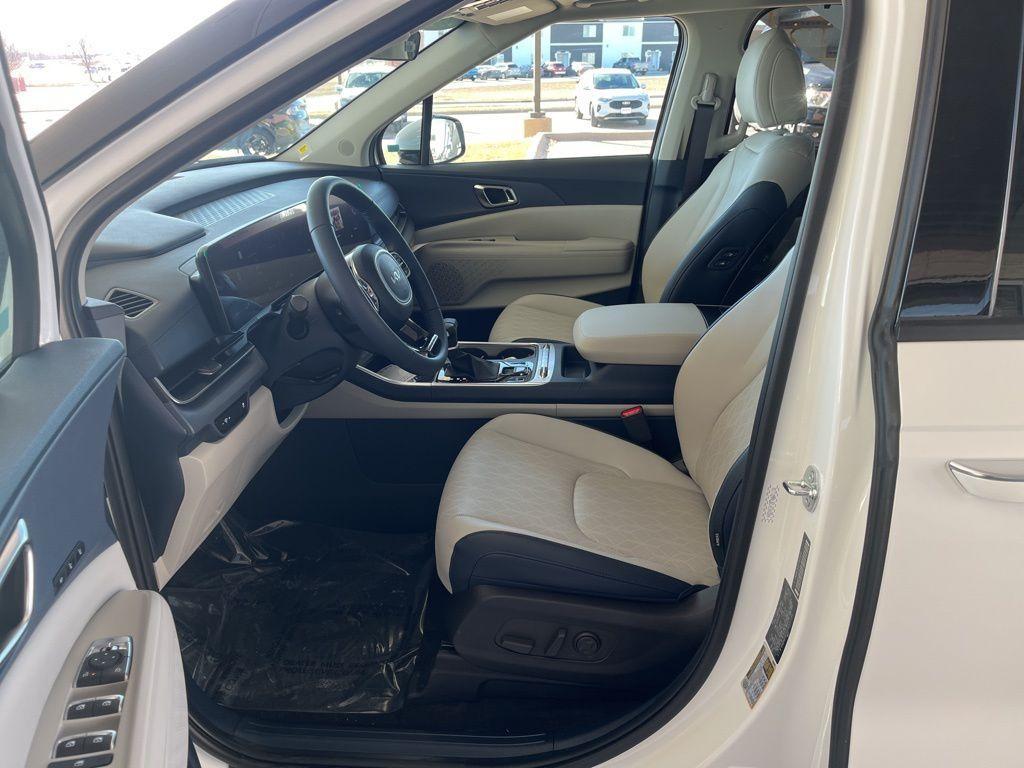 new 2026 Kia Carnival car, priced at $48,395