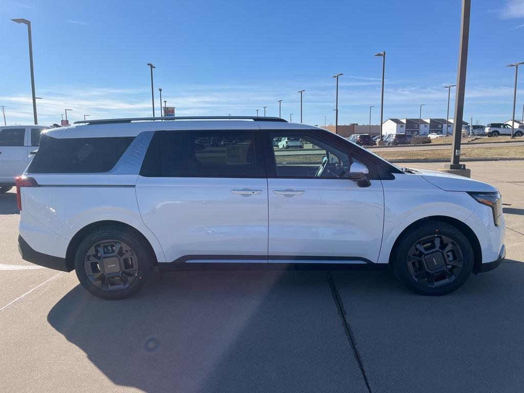 new 2026 Kia Carnival car, priced at $48,395