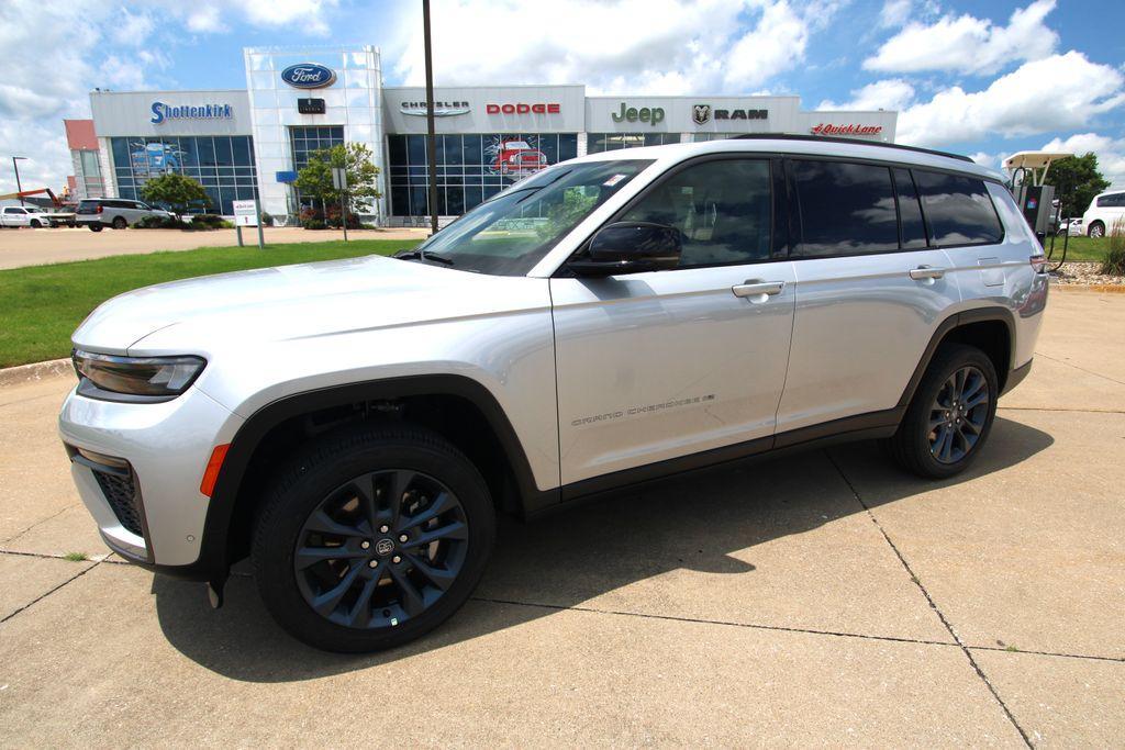 new 2026 Jeep Grand Cherokee L car, priced at $50,685