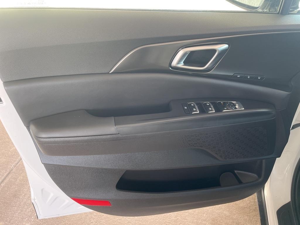 new 2026 Kia Carnival car, priced at $49,395