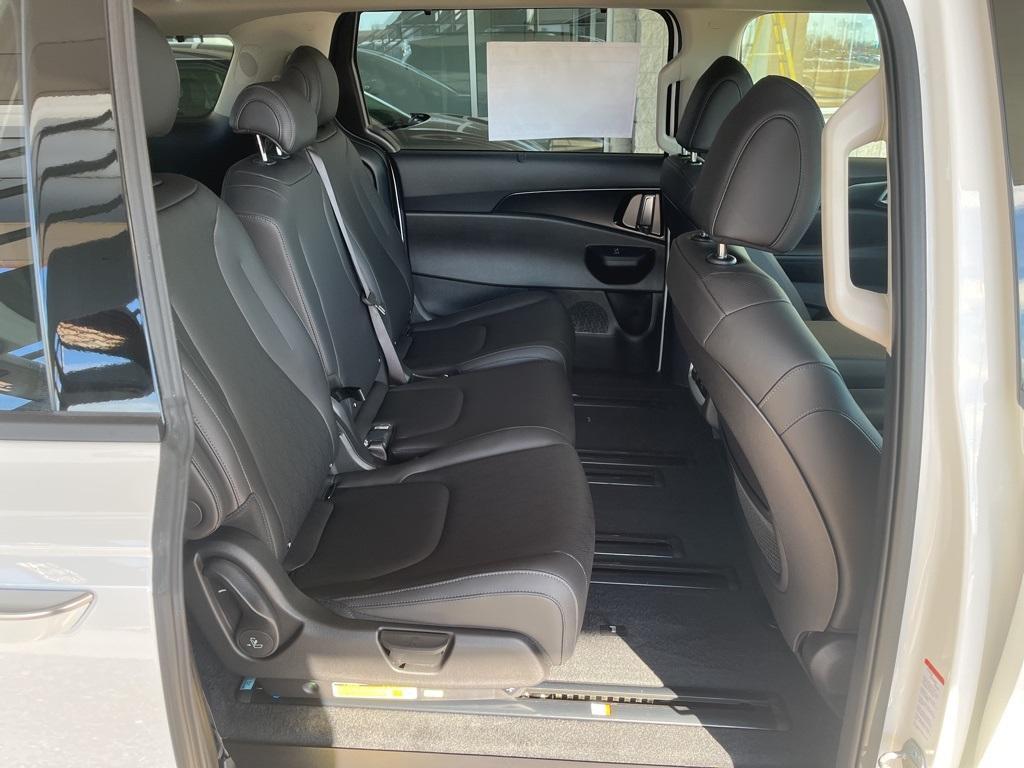 new 2026 Kia Carnival car, priced at $49,395