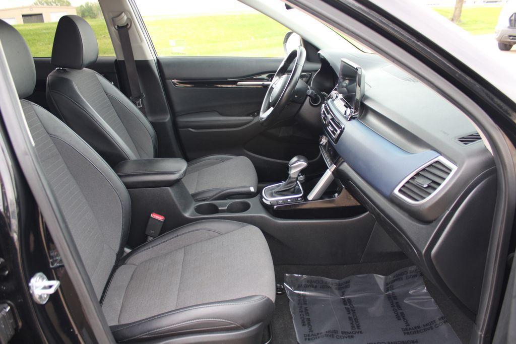 used 2023 Kia Seltos car, priced at $23,111
