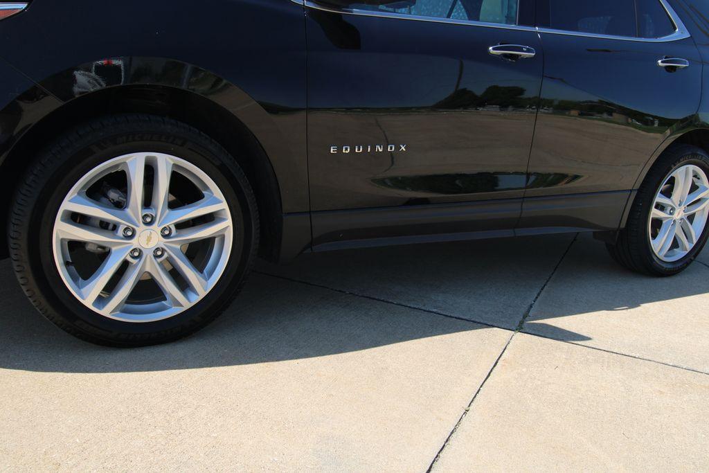 used 2021 Chevrolet Equinox car, priced at $17,333