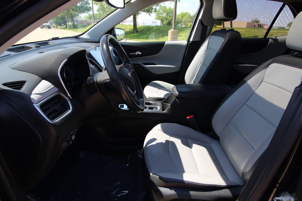 used 2021 Chevrolet Equinox car, priced at $17,333