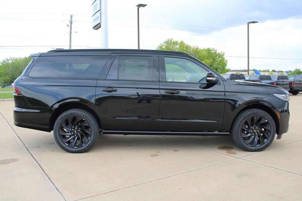new 2026 Lincoln Navigator L car, priced at $101,328
