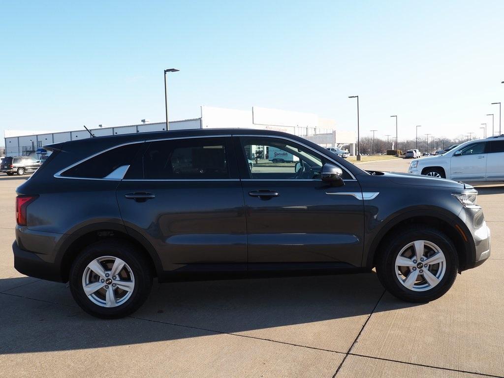used 2021 Kia Sorento car, priced at $17,885