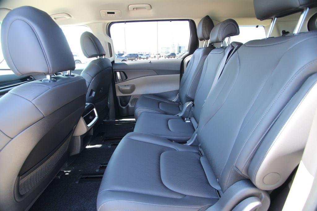 new 2026 Kia Carnival car, priced at $43,945