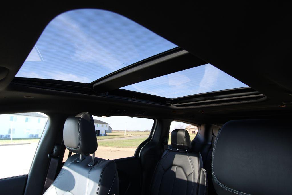 new 2026 Chrysler Pacifica car