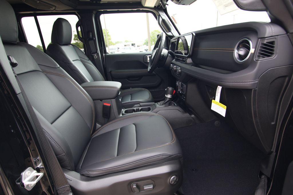 new 2026 Jeep Gladiator car, priced at $53,910
