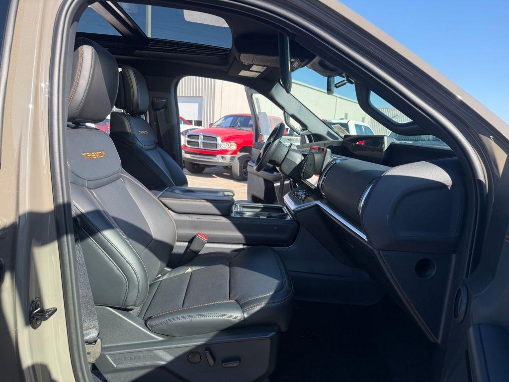 new 2026 Ford Expedition car, priced at $81,369