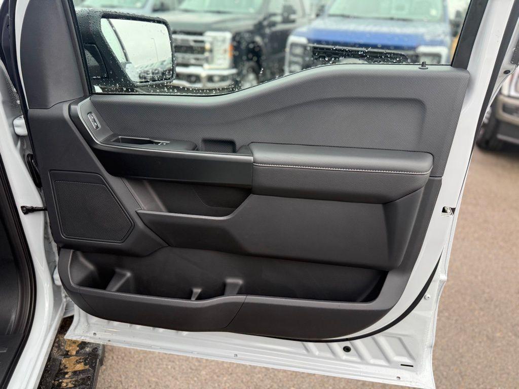 new 2025 Ford F-150 car, priced at $49,361