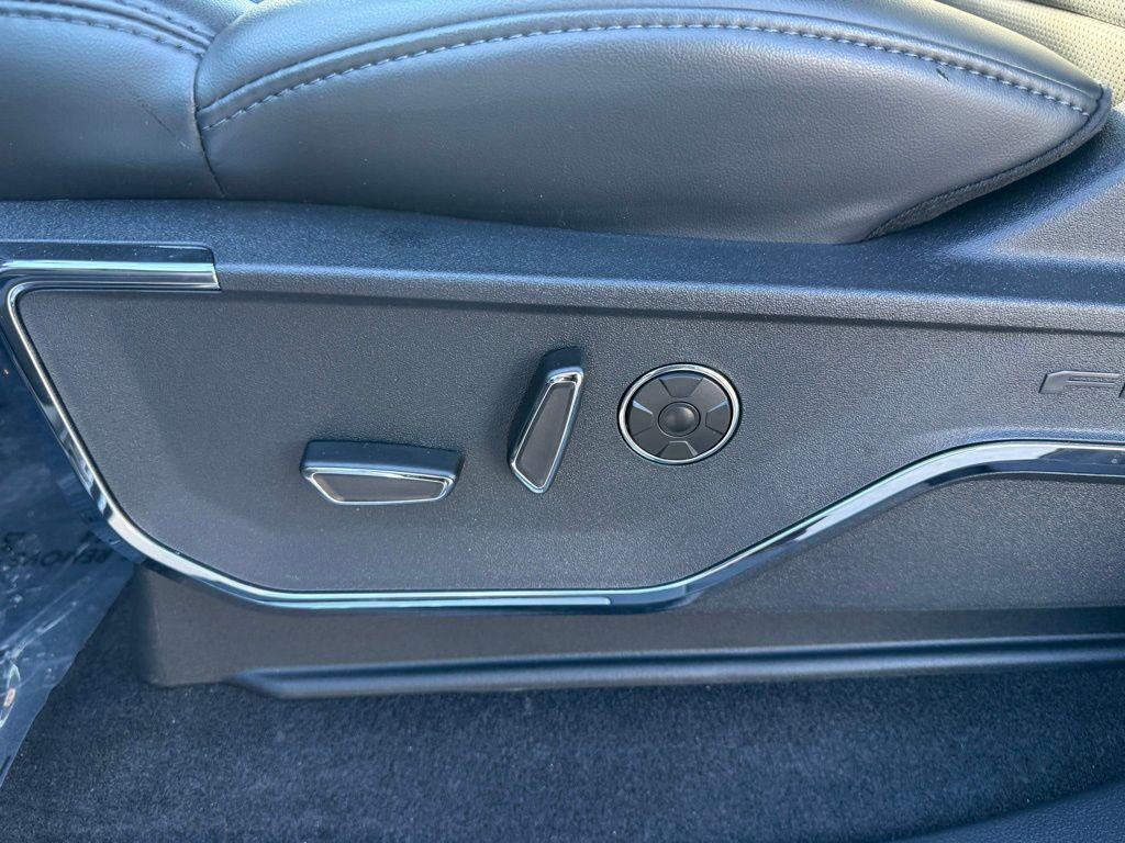 new 2025 Ford F-150 car