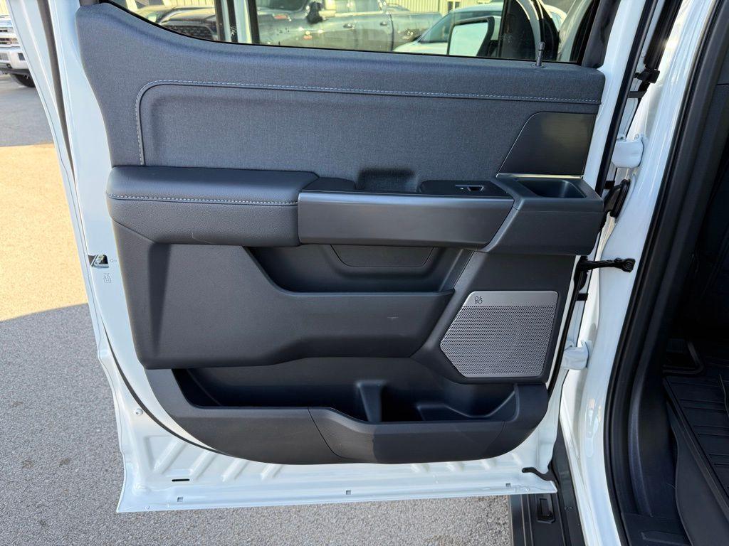 new 2025 Ford F-150 car, priced at $62,900