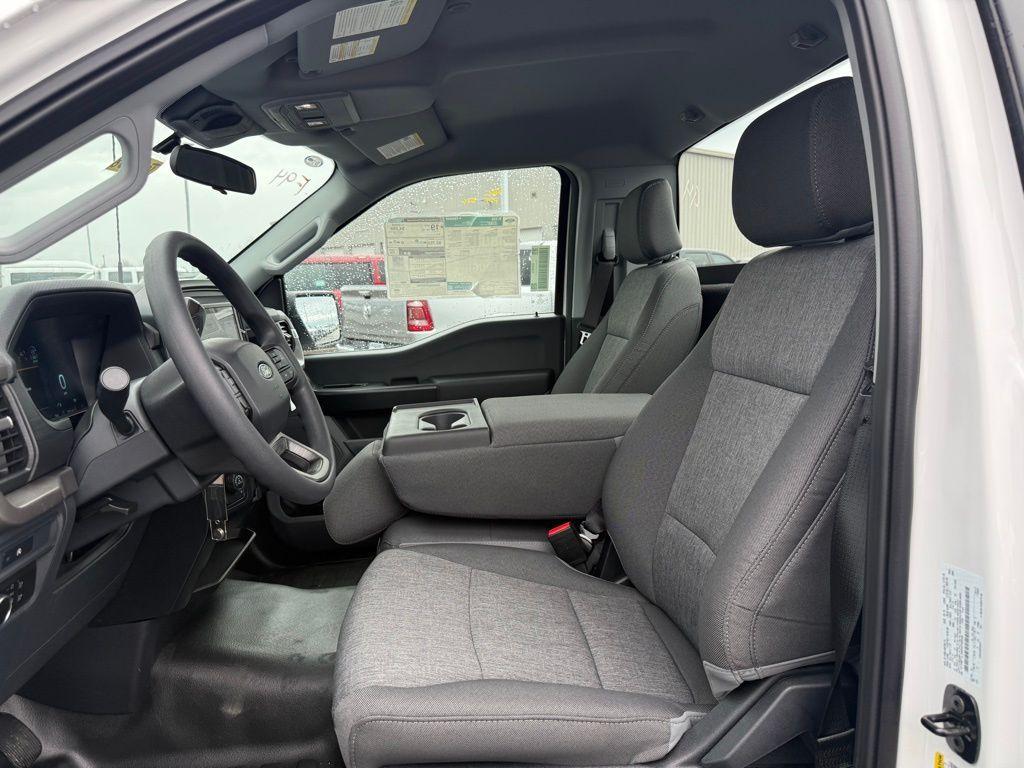 new 2025 Ford F-150 car, priced at $50,440