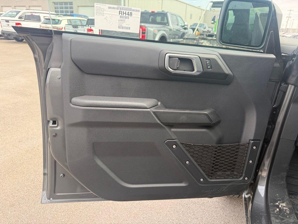 new 2025 Ford Bronco car, priced at $40,726