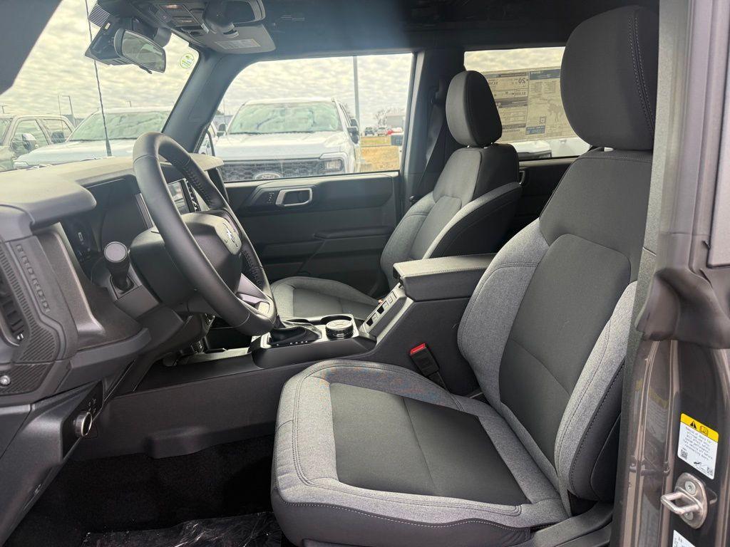 new 2025 Ford Bronco car, priced at $40,726