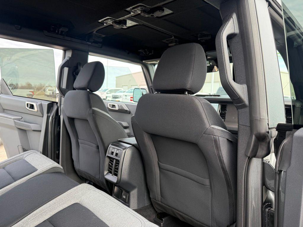 new 2025 Ford Bronco car, priced at $40,726