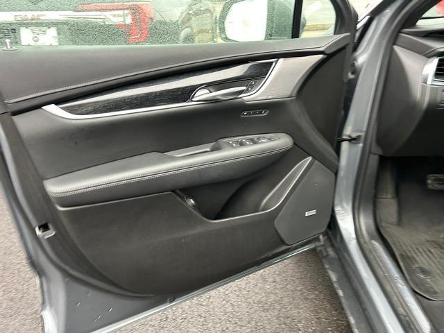 used 2021 Cadillac XT5 car, priced at $29,950