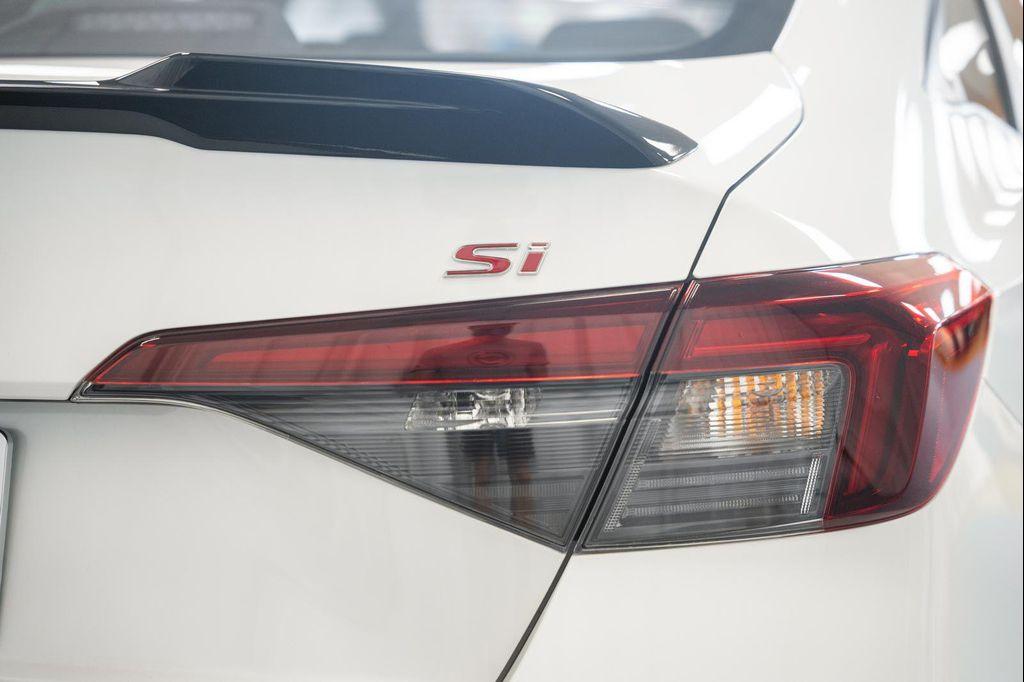 used 2025 Honda Civic Si car, priced at $32,000
