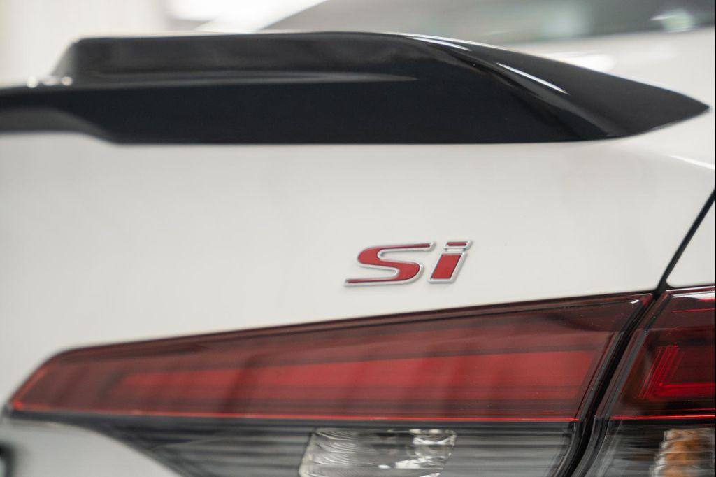 used 2025 Honda Civic Si car, priced at $32,000