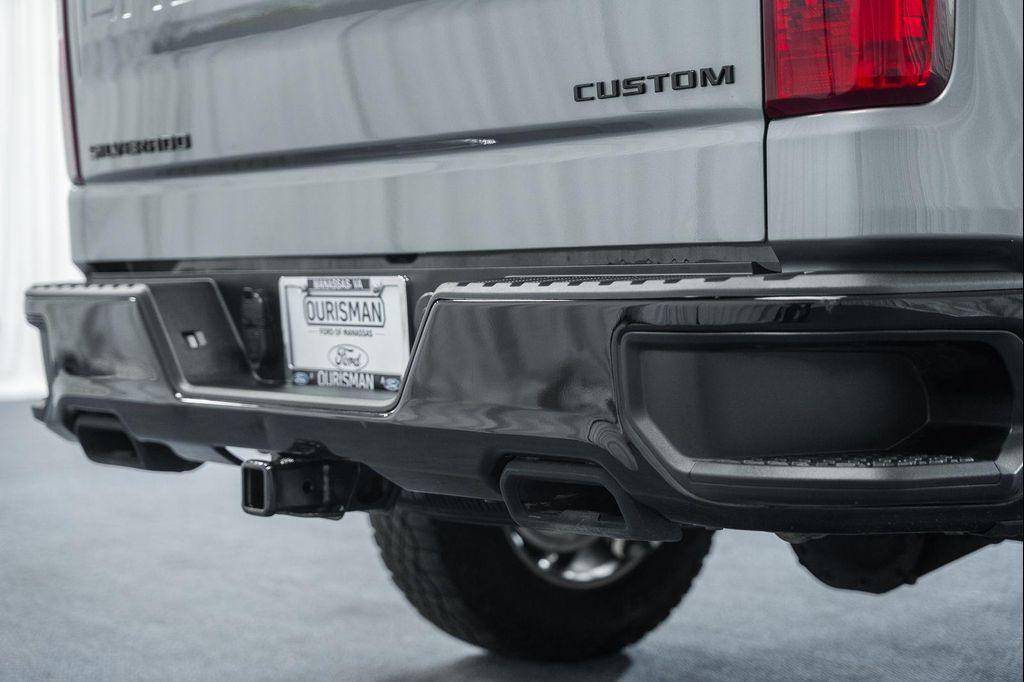 used 2025 Chevrolet Silverado 1500 car, priced at $44,000