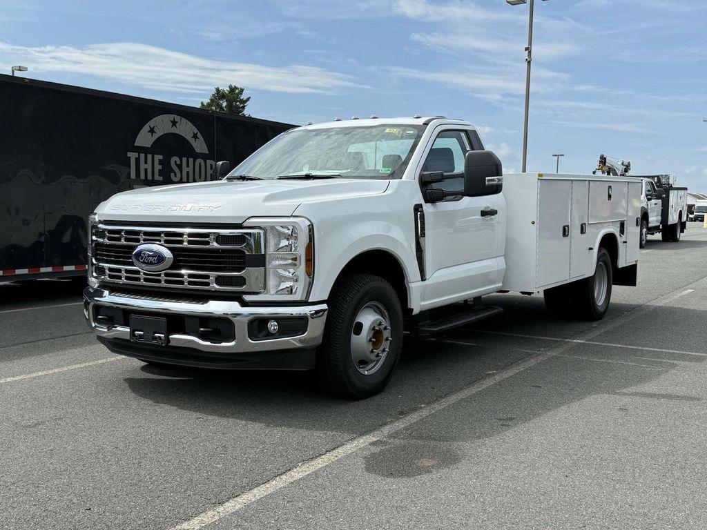 new 2025 Ford F-350 car, priced at $72,785