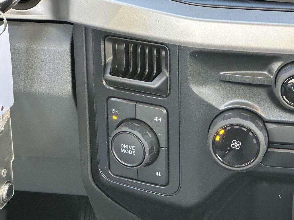 new 2025 Ford F-250 car, priced at $62,090