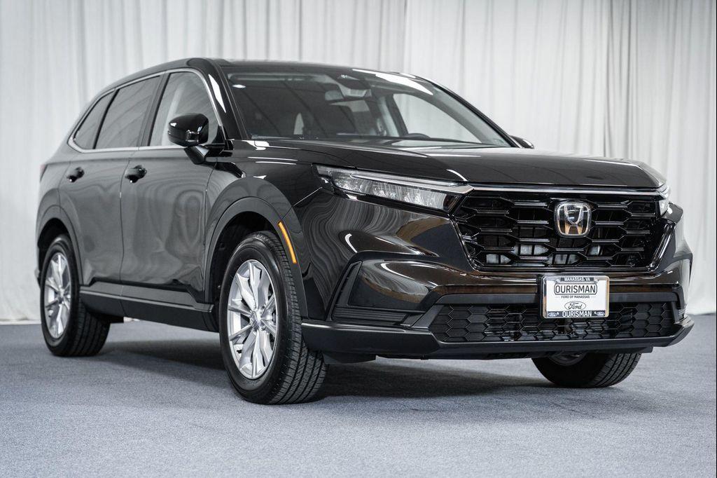 used 2024 Honda CR-V car, priced at $29,000