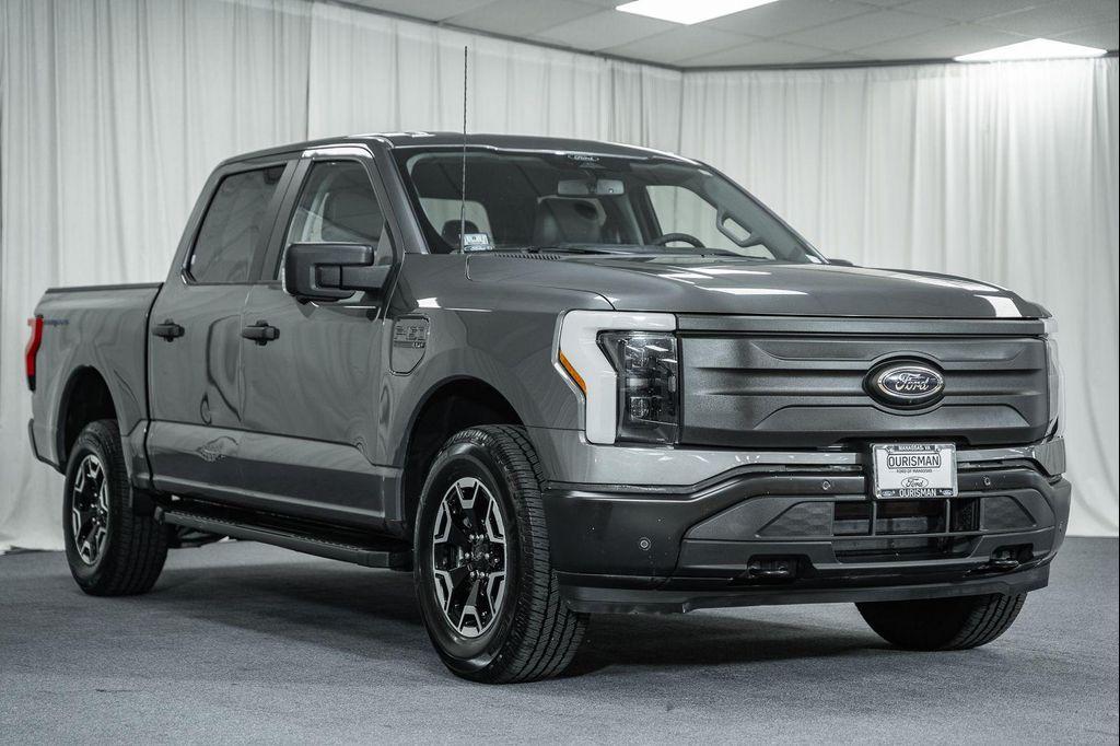 used 2022 Ford F-150 Lightning car, priced at $31,000