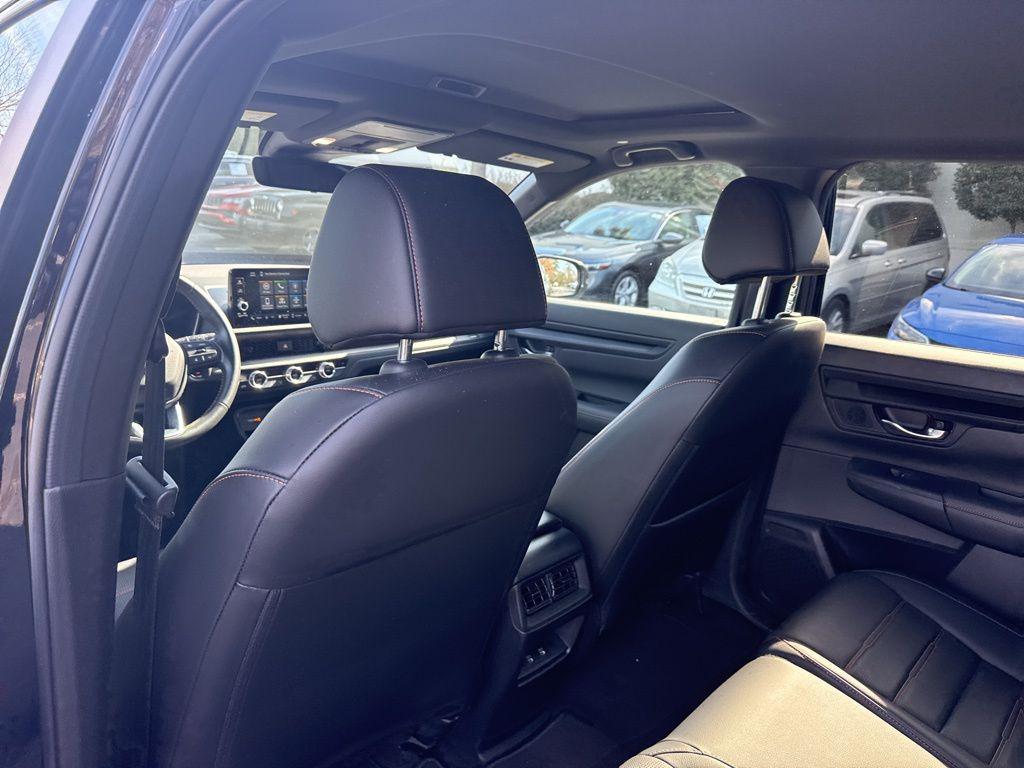 used 2024 Honda CR-V Hybrid car, priced at $31,489