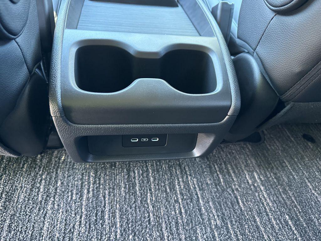 new 2026 Honda Odyssey car, priced at $42,626