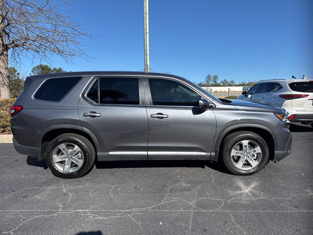 used 2025 Honda Pilot car, priced at $43,000