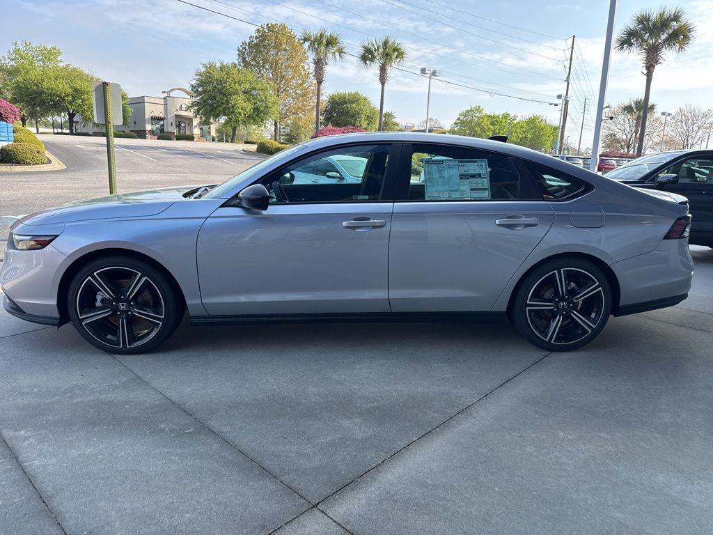 new 2026 Honda Accord Hybrid car, priced at $33,518