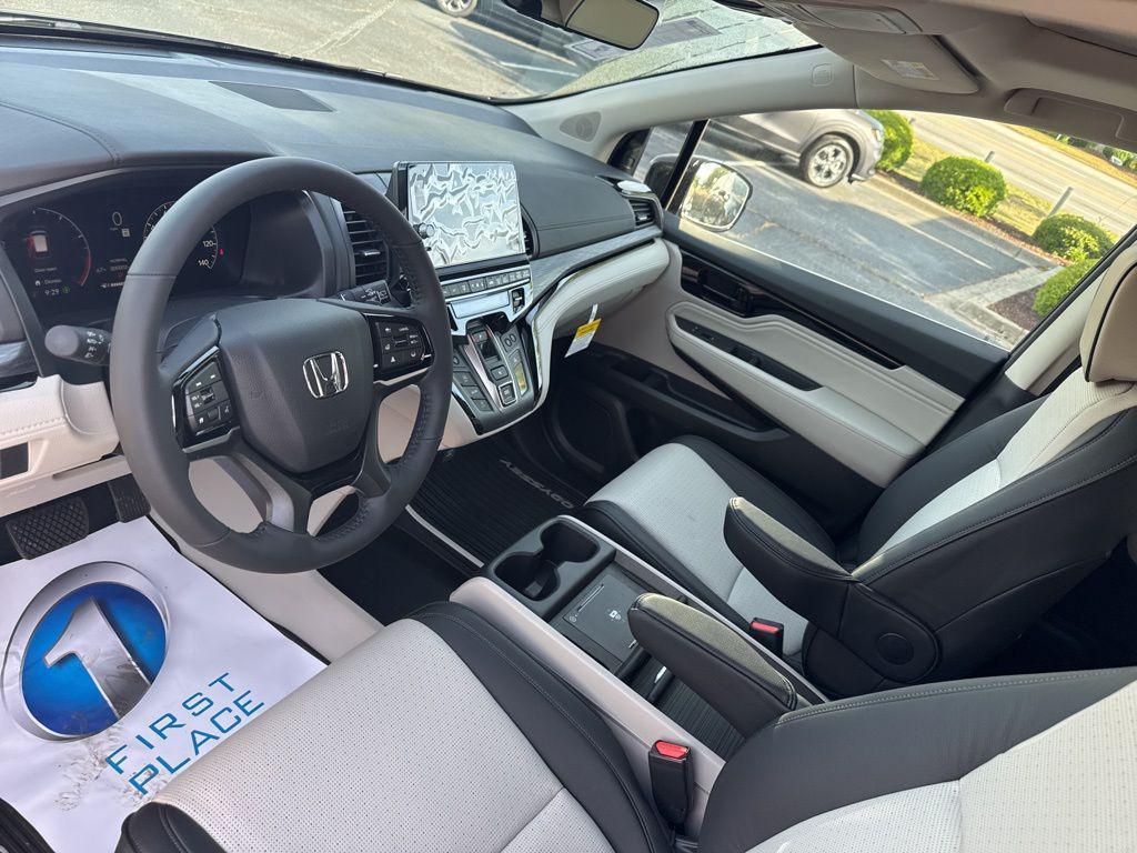 new 2026 Honda Odyssey car, priced at $49,067