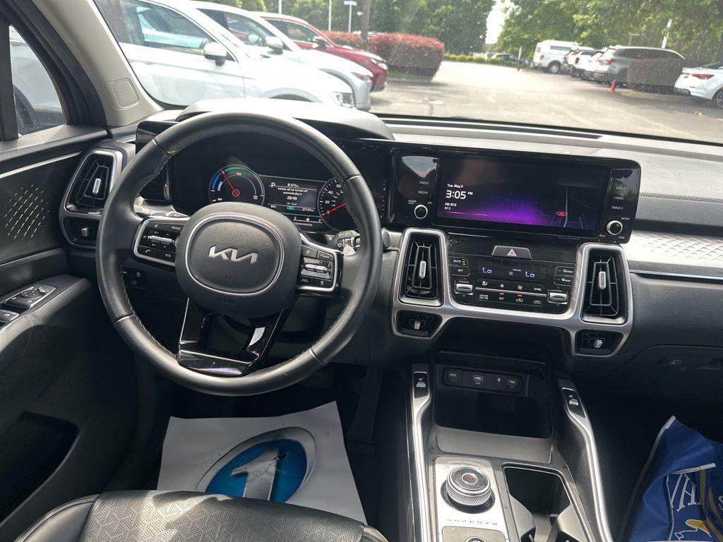 used 2023 Kia Sorento Hybrid car, priced at $29,000