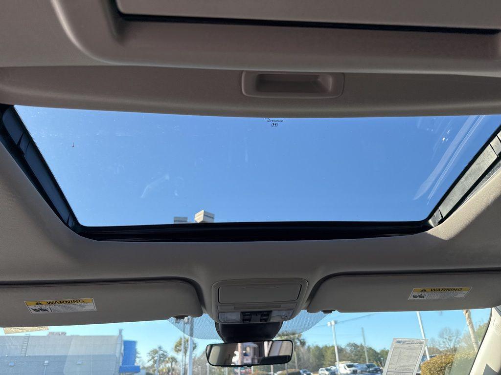 new 2026 Honda Odyssey car, priced at $50,353