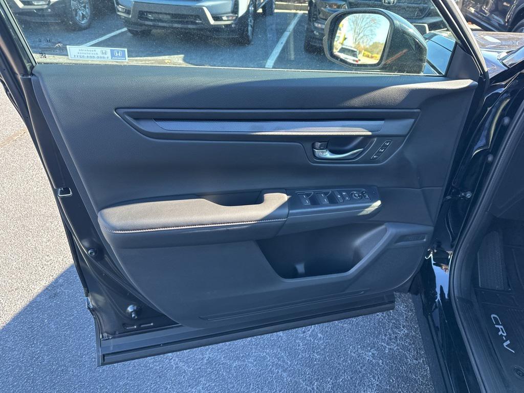 new 2026 Honda CR-V Hybrid car, priced at $38,277