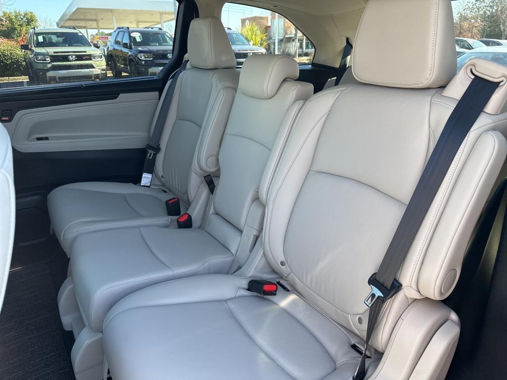 new 2026 Honda Odyssey car, priced at $42,180