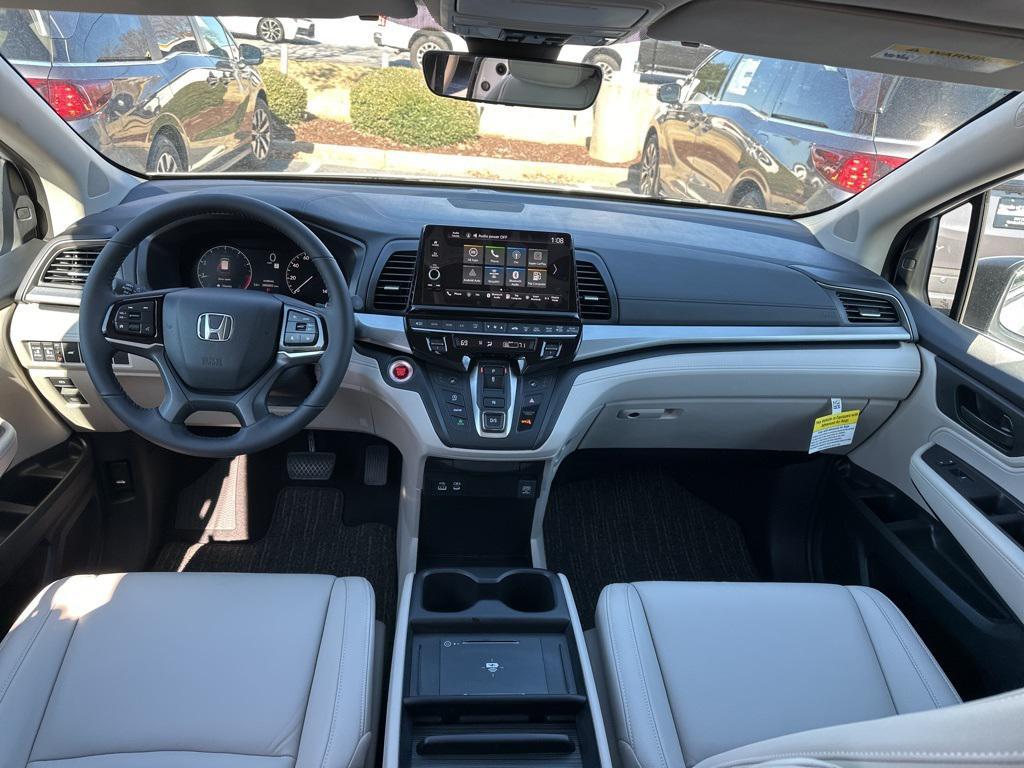 new 2026 Honda Odyssey car, priced at $42,180
