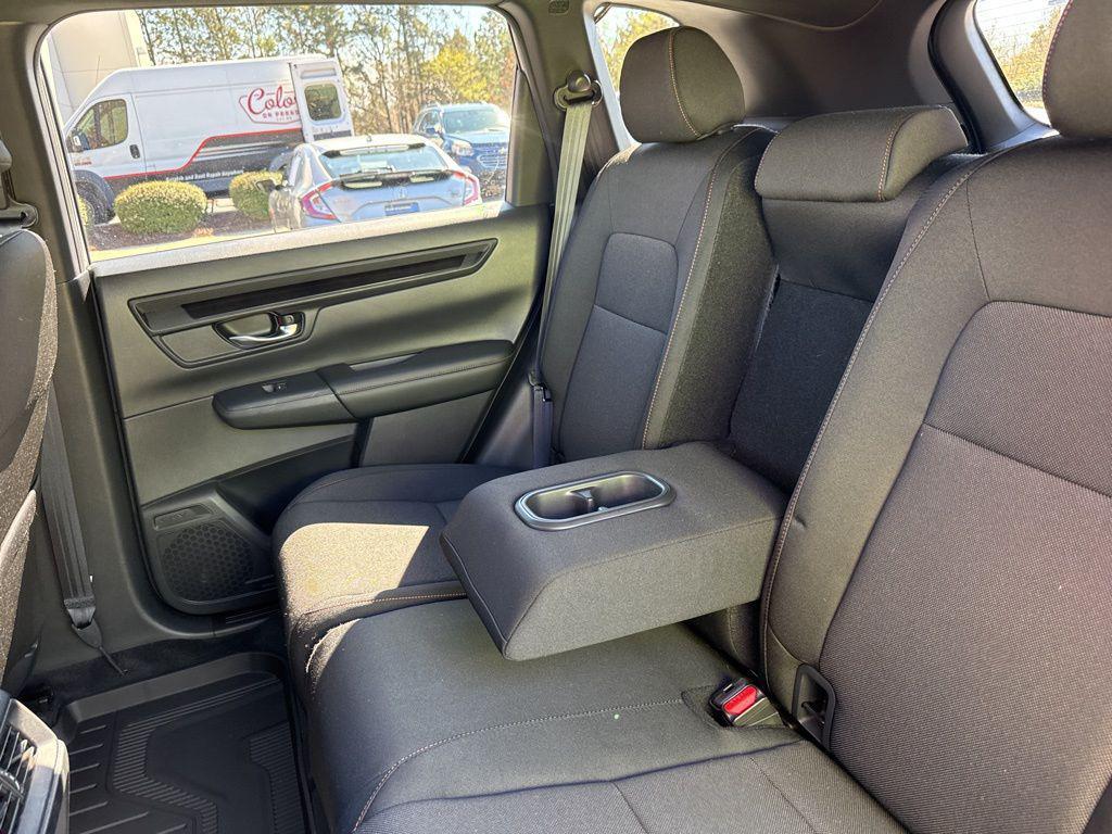 used 2025 Honda CR-V Hybrid car, priced at $33,000