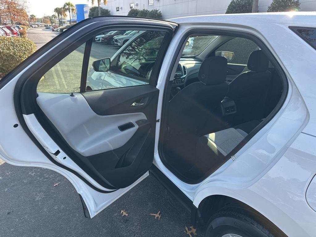 used 2022 Chevrolet Equinox car, priced at $17,589