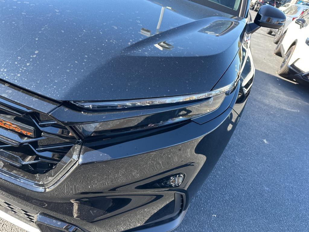 new 2026 Honda CR-V Hybrid car, priced at $37,872