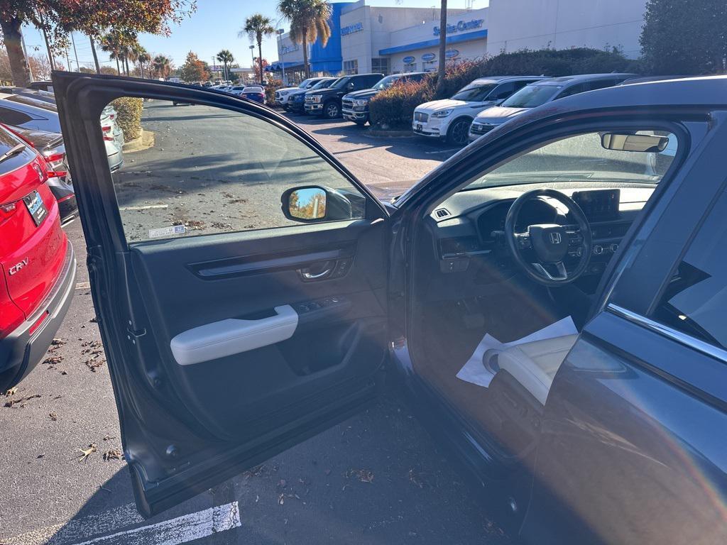 used 2023 Honda CR-V car, priced at $29,500