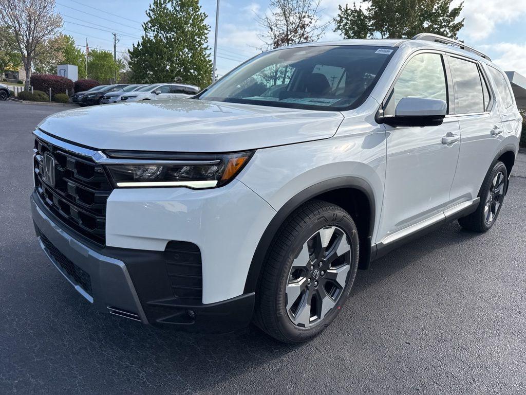 new 2026 Honda Pilot car, priced at $50,389