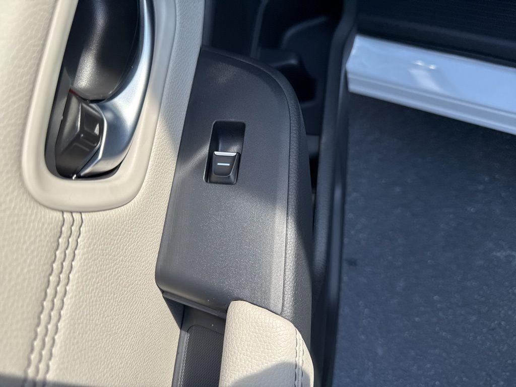 new 2026 Honda Pilot car, priced at $53,045